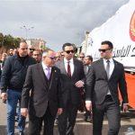 محافظ بورسعيد يتفقد قوافل المساعدات الغذائية لتوصيلها إلى غزة كتبرعات مهداة من المحافظة