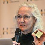 والدة الصحفي الأمريكي المفقود تقول إن القادة السوريين الجدد "مصممون" على العثور على ابنهم