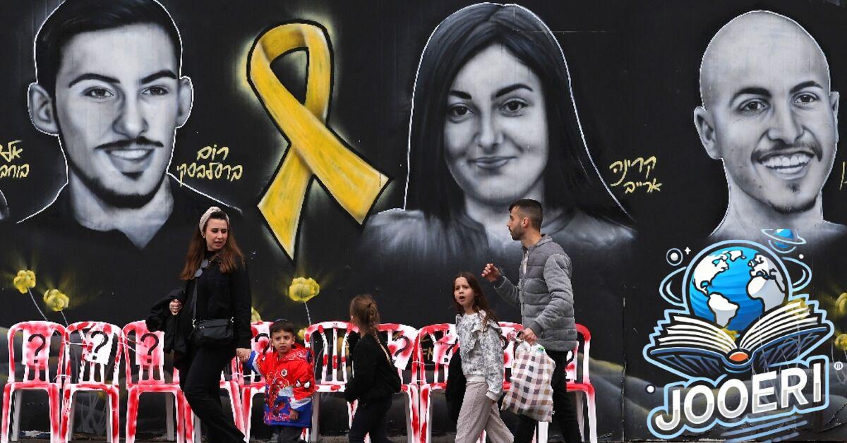 وتقول حماس إنها ستعلن أسماء الرهائن يوم الجمعة من أجل تبادلهم المقبل مع إسرائيل