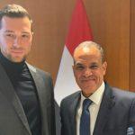 وزير الخارجية يلتقى مع رئيس مجموعة "الوطنيون من أجل أوروبا" بالبرلمان الأوروبى