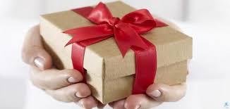 اختيار الهدية المثالية لفتاة في سن 16: نصائح وأفكار